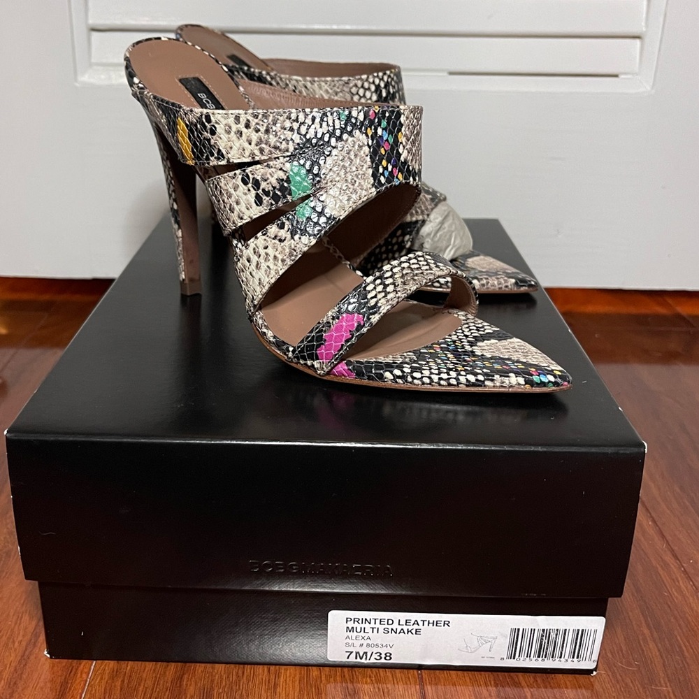 NEW IN BOX - BCBG Alexa Stiletto heels Python leather multi size 7